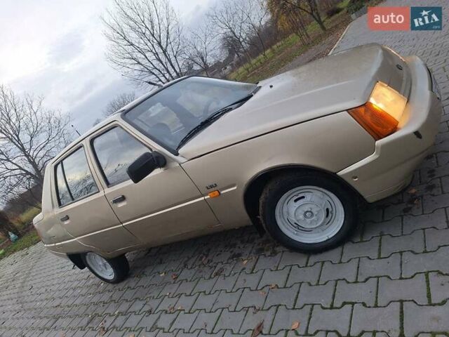 Бежевый ЗАЗ 1103 Славута, объемом двигателя 1.3 л и пробегом 111 тыс. км за 650 $, фото 12 на Automoto.ua