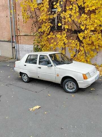 Бежевый ЗАЗ 1103 Славута, объемом двигателя 1.2 л и пробегом 10 тыс. км за 1500 $, фото 6 на Automoto.ua