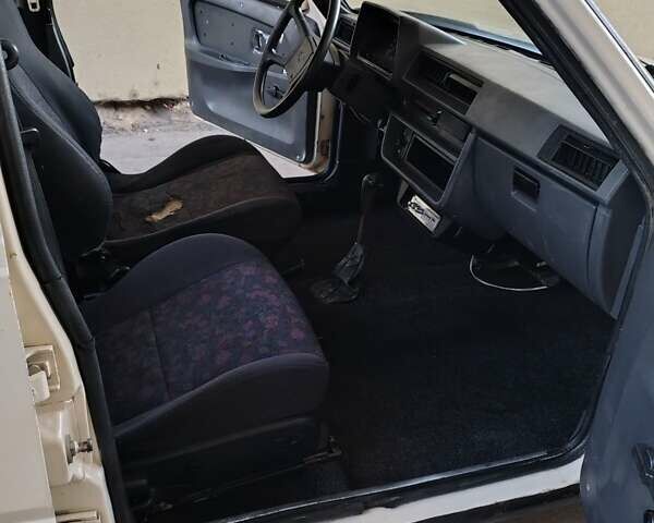 Бежевый ЗАЗ 1103 Славута, объемом двигателя 1.2 л и пробегом 200 тыс. км за 700 $, фото 2 на Automoto.ua