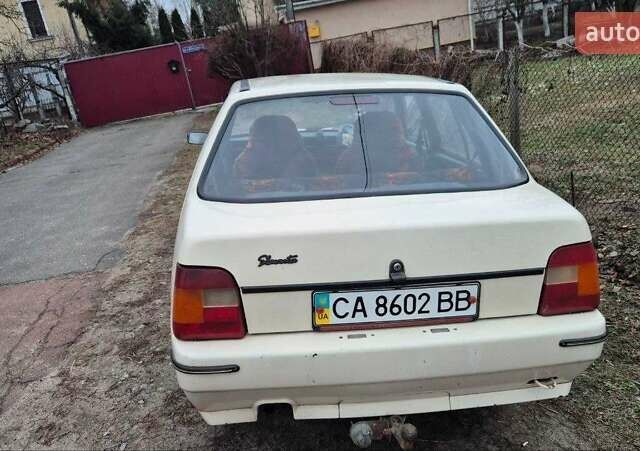 ЗАЗ 1103 Славута 2003 в Киеве на Automoto.ua Бежевый ЗАЗ 1103 Славута, объемом двигателя 1.2 л и пробегом 150 тыс. км за 700 $, фото 3 на Automoto.ua