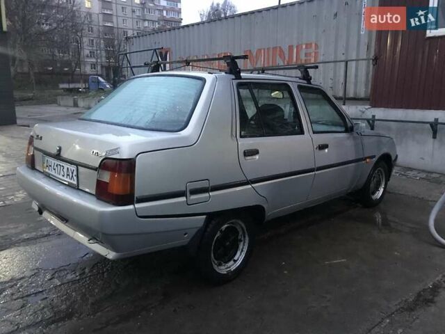 Бежевый ЗАЗ 1103 Славута, объемом двигателя 1.2 л и пробегом 115 тыс. км за 1300 $, фото 4 на Automoto.ua