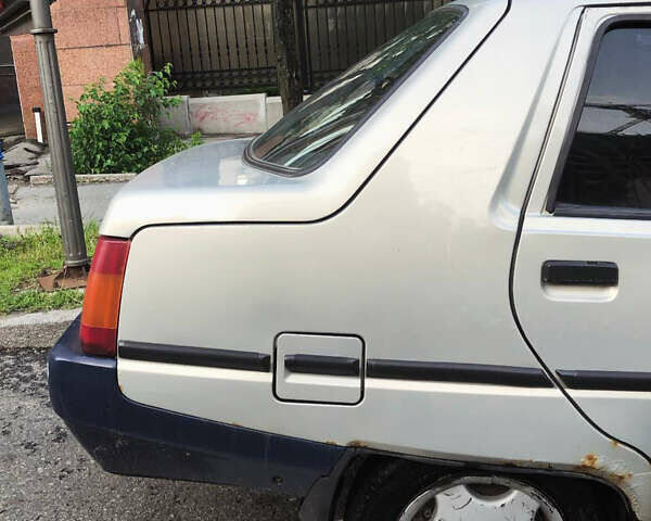 Бежевый ЗАЗ 1103 Славута, объемом двигателя 1.2 л и пробегом 211 тыс. км за 1100 $, фото 4 на Automoto.ua