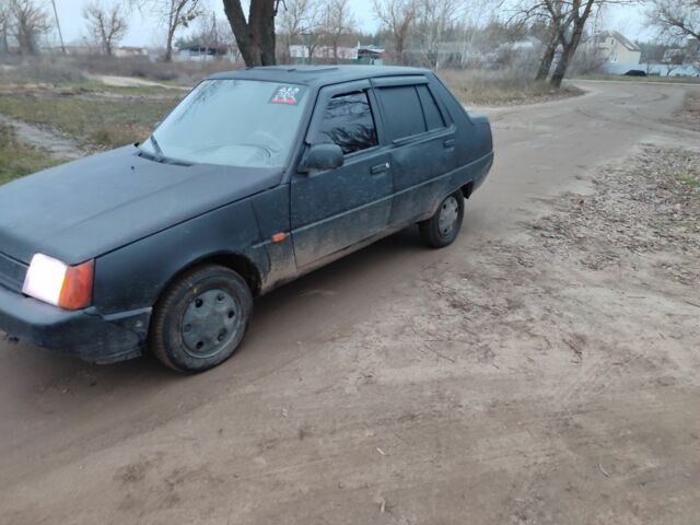 Черный ЗАЗ 1103 Славута, объемом двигателя 0 л и пробегом 88 тыс. км за 592 $, фото 5 на Automoto.ua