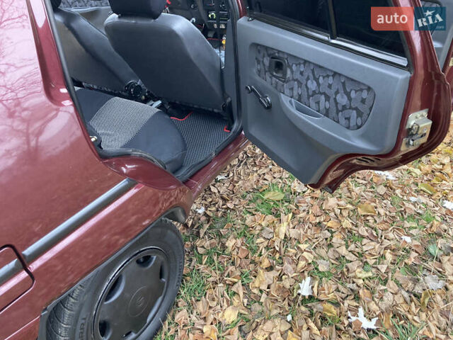 Черный ЗАЗ 1103 Славута, объемом двигателя 1.2 л и пробегом 138 тыс. км за 1350 $, фото 11 на Automoto.ua