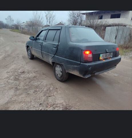 Черный ЗАЗ 1103 Славута, объемом двигателя 0 л и пробегом 88 тыс. км за 592 $, фото 4 на Automoto.ua