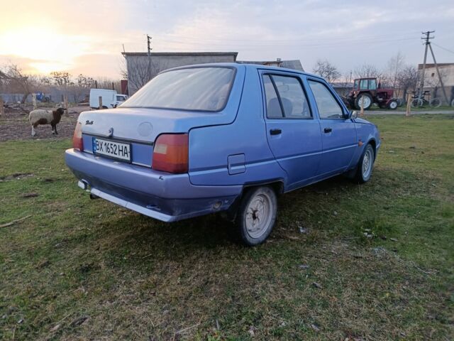 Фиолетовый ЗАЗ 1103 Славута, объемом двигателя 1.2 л и пробегом 83 тыс. км за 650 $, фото 2 на Automoto.ua