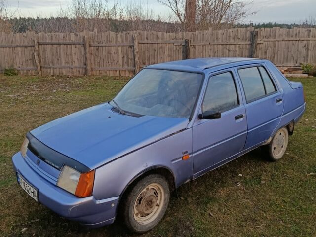 Фиолетовый ЗАЗ 1103 Славута, объемом двигателя 1.2 л и пробегом 83 тыс. км за 650 $, фото 5 на Automoto.ua