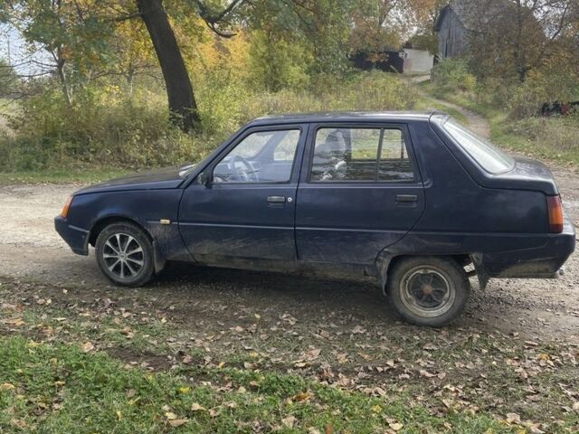 Фіолетовий ЗАЗ 1103 Славута, об'ємом двигуна 1.2 л та пробігом 50 тис. км за 361 $, фото 4 на Automoto.ua