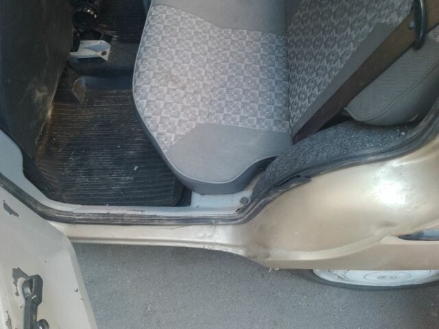 Коричневый ЗАЗ 1103 Славута, объемом двигателя 1.2 л и пробегом 100 тыс. км за 700 $, фото 13 на Automoto.ua