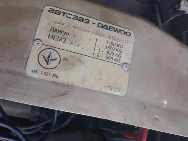 Коричневый ЗАЗ 1103 Славута, объемом двигателя 1.2 л и пробегом 100 тыс. км за 700 $, фото 5 на Automoto.ua