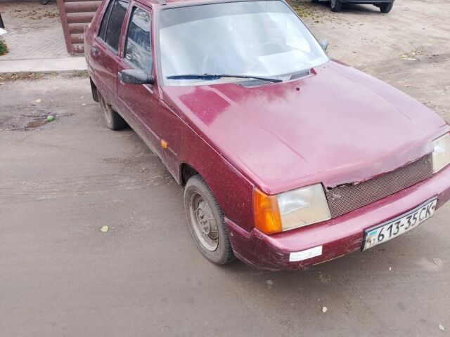 Красный ЗАЗ 1103 Славута, объемом двигателя 1 л и пробегом 100 тыс. км за 553 $, фото 1 на Automoto.ua