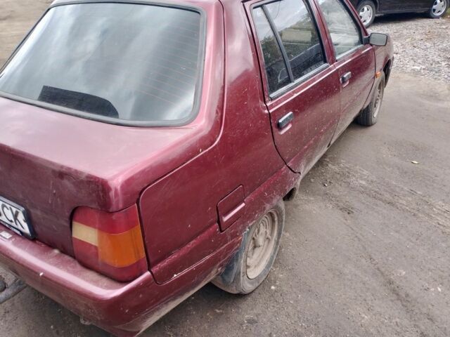 Красный ЗАЗ 1103 Славута, объемом двигателя 1 л и пробегом 100 тыс. км за 553 $, фото 3 на Automoto.ua