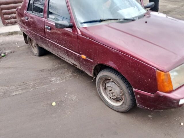 Красный ЗАЗ 1103 Славута, объемом двигателя 1 л и пробегом 100 тыс. км за 553 $, фото 6 на Automoto.ua