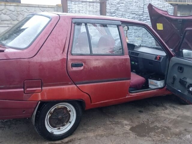 Красный ЗАЗ 1103 Славута, объемом двигателя 1.2 л и пробегом 111 тыс. км за 832 $, фото 2 на Automoto.ua