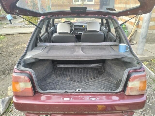 Красный ЗАЗ 1103 Славута, объемом двигателя 1.2 л и пробегом 215 тыс. км за 1200 $, фото 7 на Automoto.ua