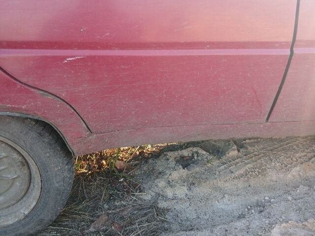 Червоний ЗАЗ 1103 Славута, об'ємом двигуна 1.2 л та пробігом 175 тис. км за 836 $, фото 5 на Automoto.ua