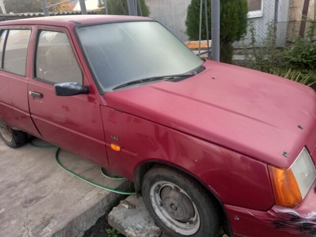 Красный ЗАЗ 1103 Славута, объемом двигателя 1.2 л и пробегом 70 тыс. км за 528 $, фото 1 на Automoto.ua