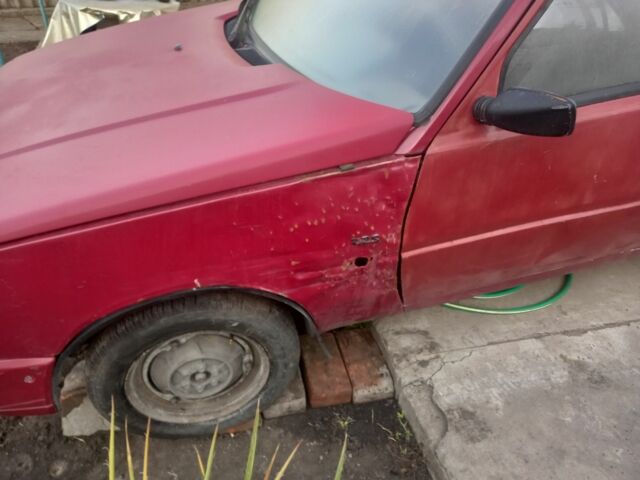 Красный ЗАЗ 1103 Славута, объемом двигателя 1.2 л и пробегом 70 тыс. км за 528 $, фото 4 на Automoto.ua