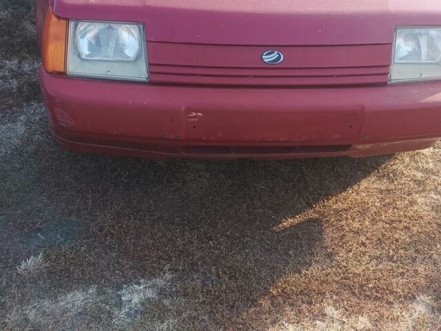 Красный ЗАЗ 1103 Славута, объемом двигателя 0 л и пробегом 100 тыс. км за 1000 $, фото 1 на Automoto.ua