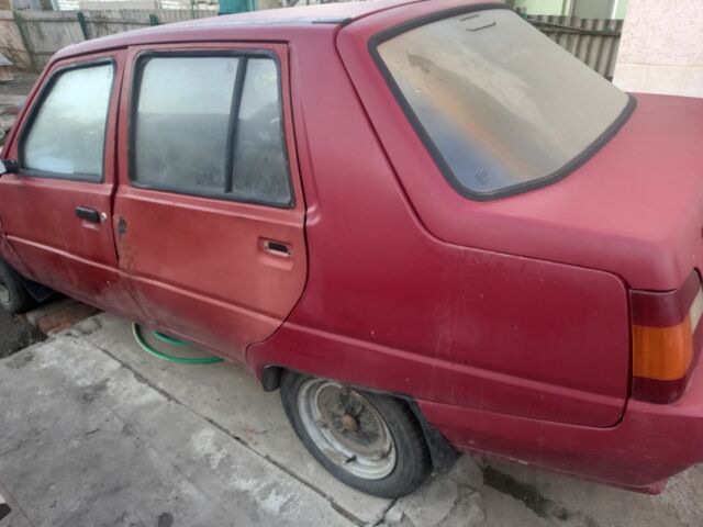 Красный ЗАЗ 1103 Славута, объемом двигателя 1.2 л и пробегом 70 тыс. км за 528 $, фото 3 на Automoto.ua