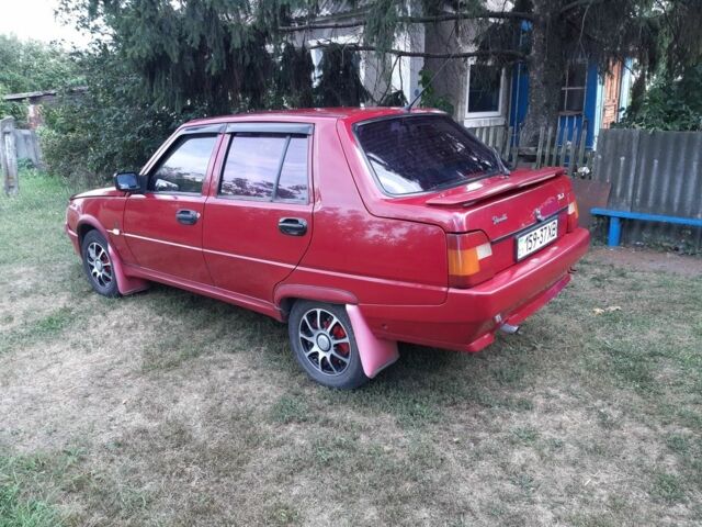 Красный ЗАЗ 1103 Славута, объемом двигателя 1.2 л и пробегом 92 тыс. км за 1600 $, фото 7 на Automoto.ua