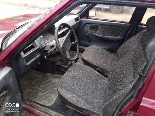 Червоний ЗАЗ 1103 Славута, об'ємом двигуна 1 л та пробігом 200 тис. км за 307 $, фото 2 на Automoto.ua