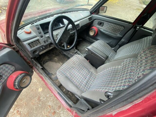 Красный ЗАЗ 1103 Славута, объемом двигателя 1.2 л и пробегом 220 тыс. км за 350 $, фото 2 на Automoto.ua