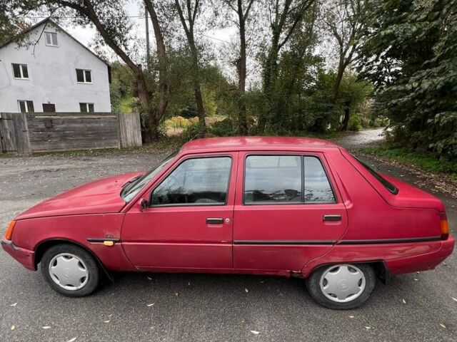 Красный ЗАЗ 1103 Славута, объемом двигателя 1.2 л и пробегом 88 тыс. км за 750 $, фото 5 на Automoto.ua