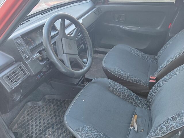 Червоний ЗАЗ 1103 Славута, об'ємом двигуна 0 л та пробігом 200 тис. км за 475 $, фото 4 на Automoto.ua