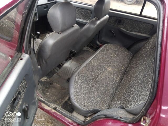 Червоний ЗАЗ 1103 Славута, об'ємом двигуна 1 л та пробігом 200 тис. км за 307 $, фото 4 на Automoto.ua