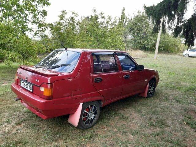 Красный ЗАЗ 1103 Славута, объемом двигателя 1.2 л и пробегом 92 тыс. км за 1600 $, фото 6 на Automoto.ua