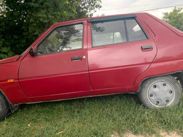 Красный ЗАЗ 1103 Славута, объемом двигателя 1.2 л и пробегом 9 тыс. км за 971 $, фото 3 на Automoto.ua