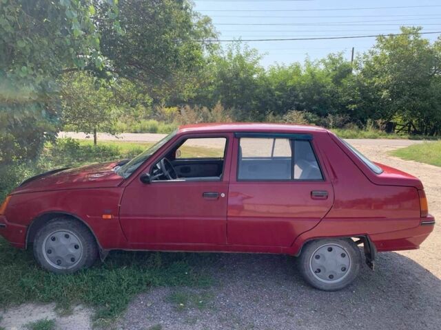 Красный ЗАЗ 1103 Славута, объемом двигателя 1.2 л и пробегом 9 тыс. км за 971 $, фото 15 на Automoto.ua