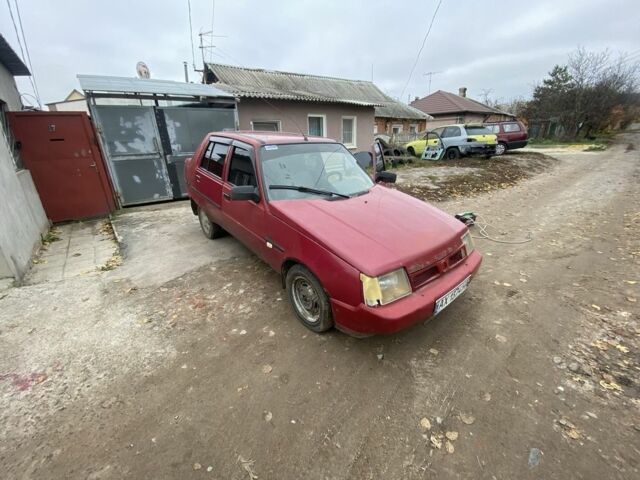 Красный ЗАЗ 1103 Славута, объемом двигателя 1.2 л и пробегом 220 тыс. км за 350 $, фото 5 на Automoto.ua