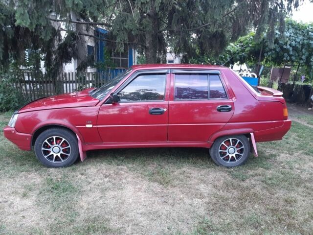 Красный ЗАЗ 1103 Славута, объемом двигателя 1.2 л и пробегом 92 тыс. км за 1600 $, фото 2 на Automoto.ua