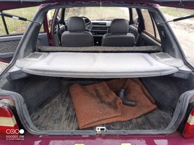 Червоний ЗАЗ 1103 Славута, об'ємом двигуна 1 л та пробігом 200 тис. км за 307 $, фото 3 на Automoto.ua