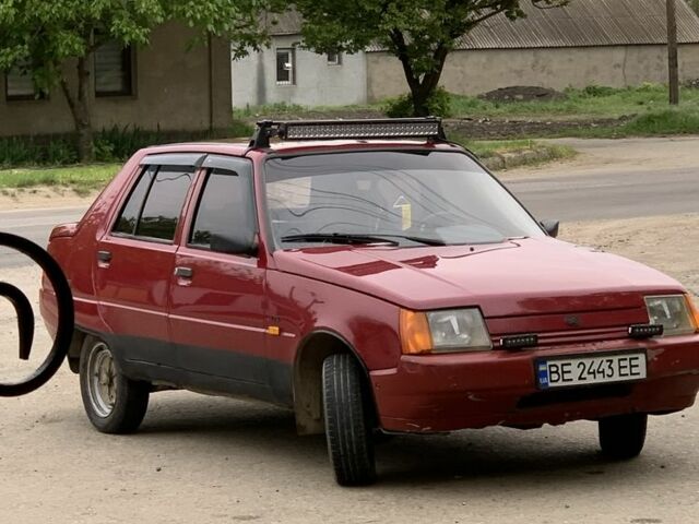 Красный ЗАЗ 1103 Славута, объемом двигателя 0.12 л и пробегом 178 тыс. км за 950 $, фото 2 на Automoto.ua