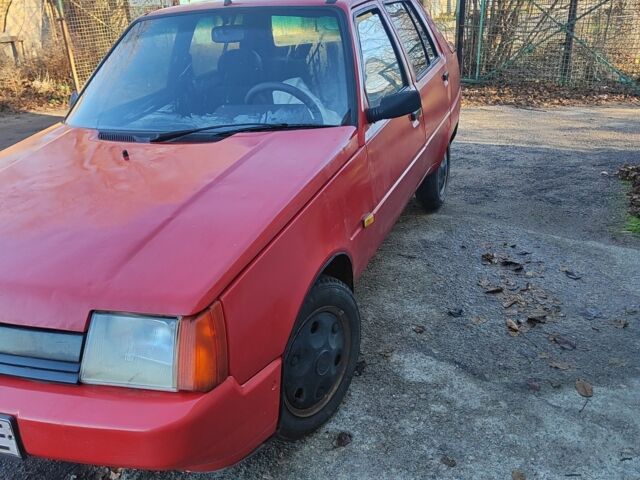 Червоний ЗАЗ 1103 Славута, об'ємом двигуна 0 л та пробігом 200 тис. км за 475 $, фото 5 на Automoto.ua