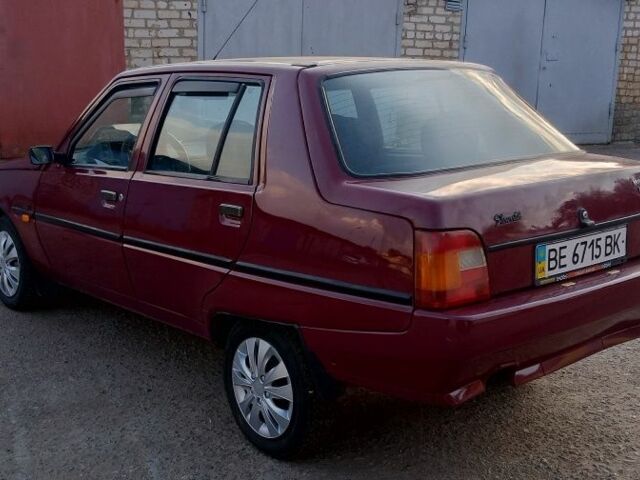 Красный ЗАЗ 1103 Славута, объемом двигателя 1.2 л и пробегом 130 тыс. км за 1350 $, фото 1 на Automoto.ua