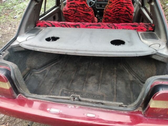 Червоний ЗАЗ 1103 Славута, об'ємом двигуна 1.2 л та пробігом 100 тис. км за 644 $, фото 7 на Automoto.ua