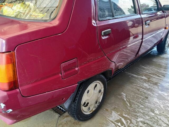 Красный ЗАЗ 1103 Славута, объемом двигателя 1.2 л и пробегом 310 тыс. км за 750 $, фото 5 на Automoto.ua
