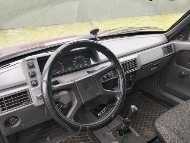 Червоний ЗАЗ 1103 Славута, об'ємом двигуна 1.2 л та пробігом 212 тис. км за 1718 $, фото 4 на Automoto.ua