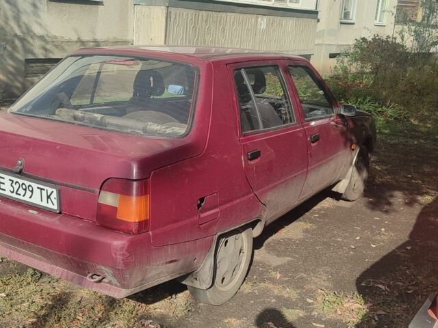 Красный ЗАЗ 1103 Славута, объемом двигателя 1.2 л и пробегом 150 тыс. км за 359 $, фото 3 на Automoto.ua