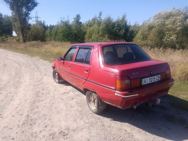 Красный ЗАЗ 1103 Славута, объемом двигателя 0 л и пробегом 93 тыс. км за 970 $, фото 3 на Automoto.ua