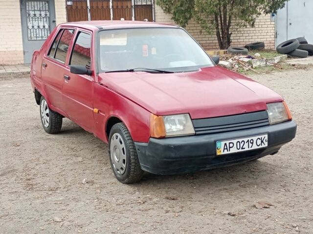 Красный ЗАЗ 1103 Славута, объемом двигателя 1.2 л и пробегом 200 тыс. км за 800 $, фото 4 на Automoto.ua