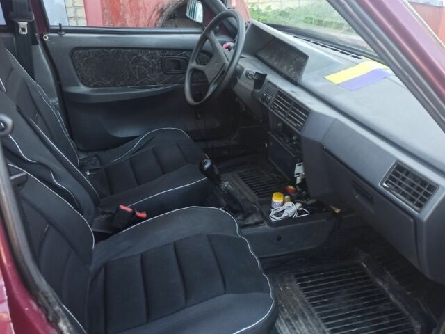 Красный ЗАЗ 1103 Славута, объемом двигателя 1.2 л и пробегом 220 тыс. км за 1100 $, фото 3 на Automoto.ua