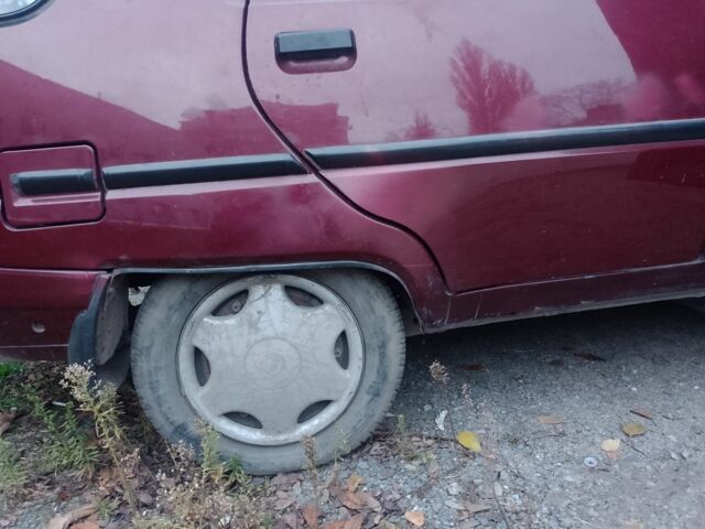 Червоний ЗАЗ 1103 Славута, об'ємом двигуна 1.2 л та пробігом 112 тис. км за 524 $, фото 3 на Automoto.ua