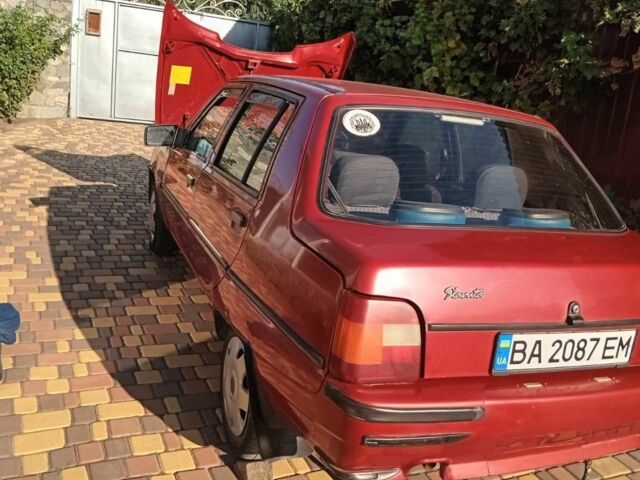 ЗАЗ 1103 Славута 2005 в Кропивницком (Кировограде) на Automoto.ua Красный ЗАЗ 1103 Славута, объемом двигателя 1.2 л и пробегом 86 тыс. км за 1250 $, фото 3 на Automoto.ua