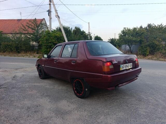 Красный ЗАЗ 1103 Славута, объемом двигателя 1.2 л и пробегом 127 тыс. км за 800 $, фото 4 на Automoto.ua