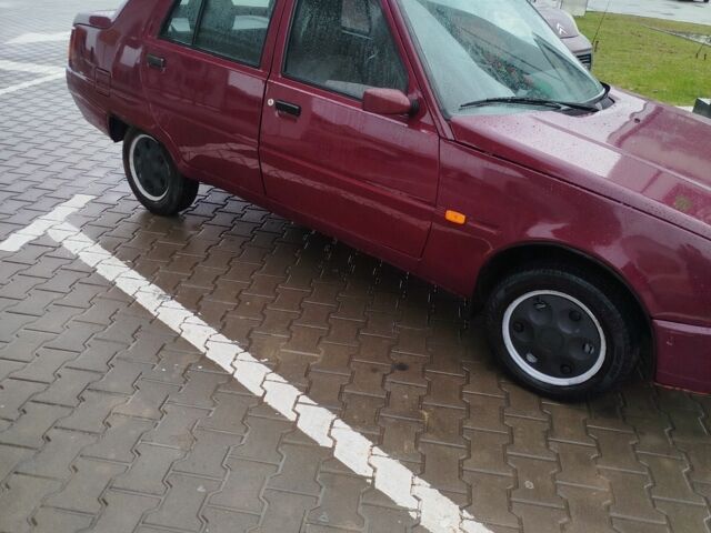 Червоний ЗАЗ 1103 Славута, об'ємом двигуна 0 л та пробігом 145 тис. км за 1100 $, фото 2 на Automoto.ua